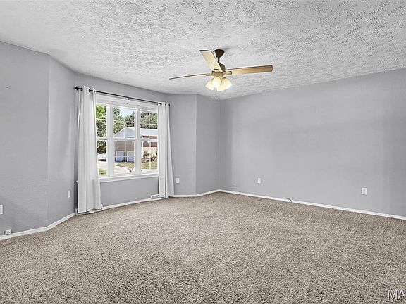 4th image of 913 Long Branch Rd
