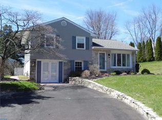 1292 Hiview Dr, Southampton, PA 18966