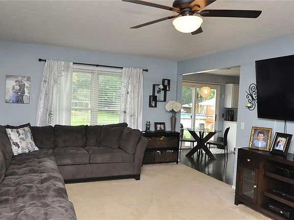 5th image of 111 Windelin Dr