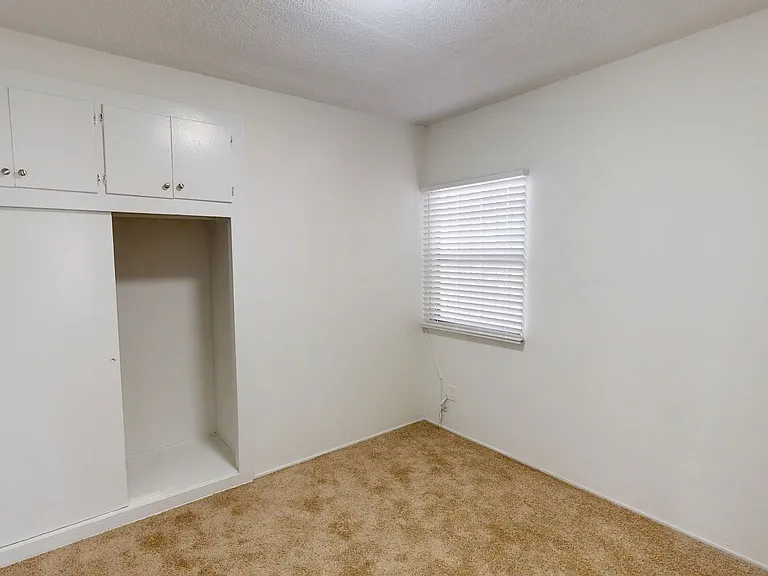 Amazing 2 bedroom & 1 bathroom unit - Los Angeles! — Photo 7