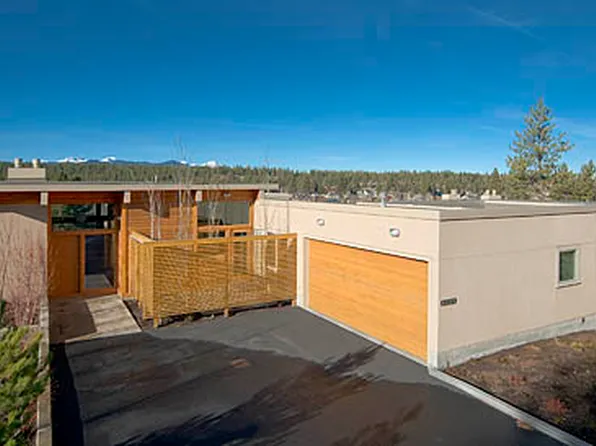 2237 NW Reserve Camp Ct, Bend, OR 97703
