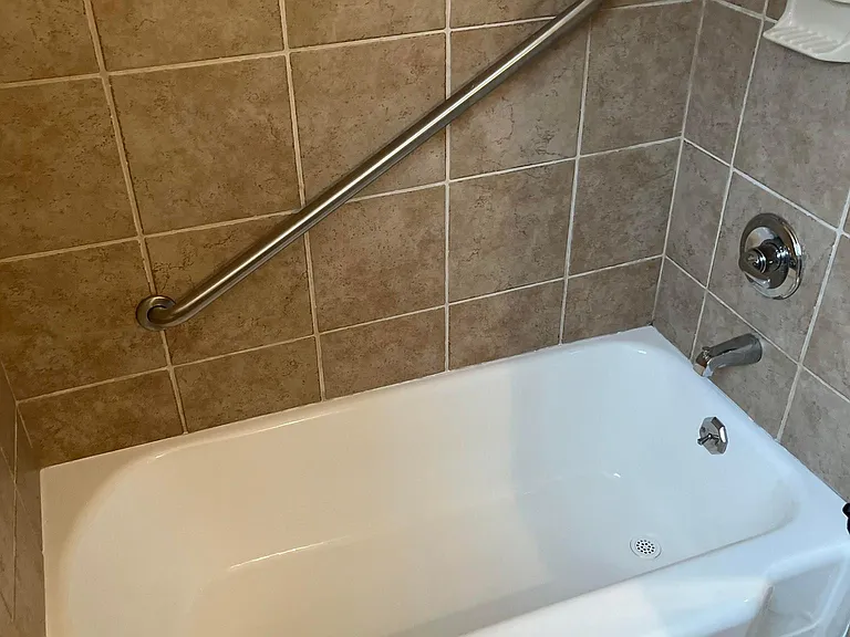 Second-story bath, brand new!