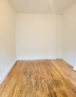 Rented by New York Residence | media 26