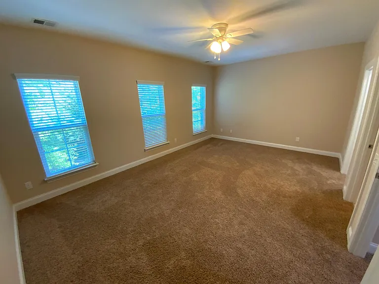 10220 Vanguard Pkwy — Photo 30
