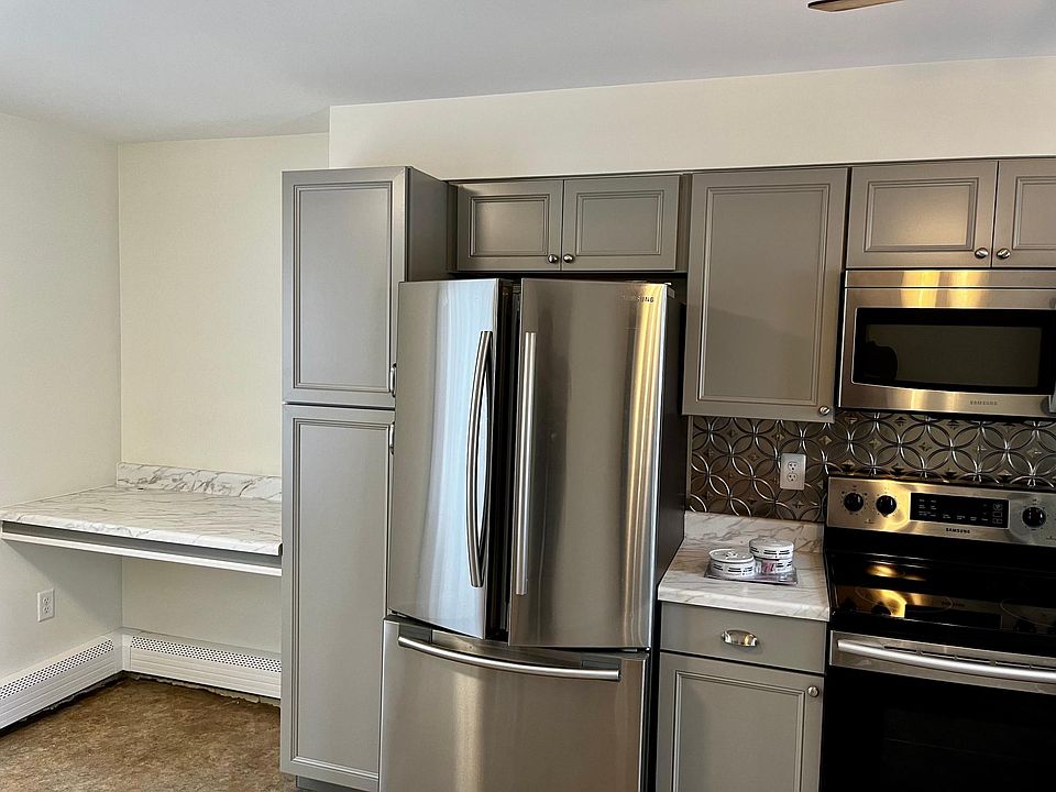 Kitchen - New Cabinets and appliances