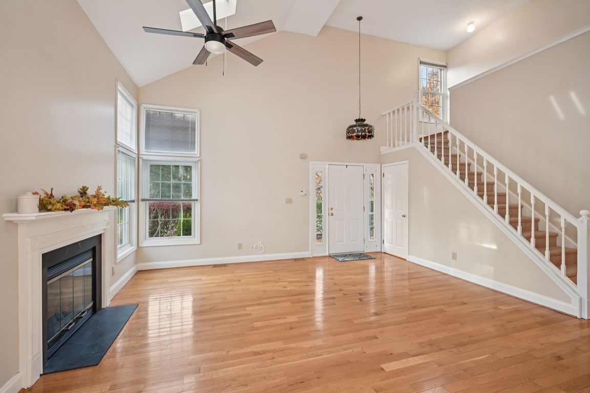 next background image