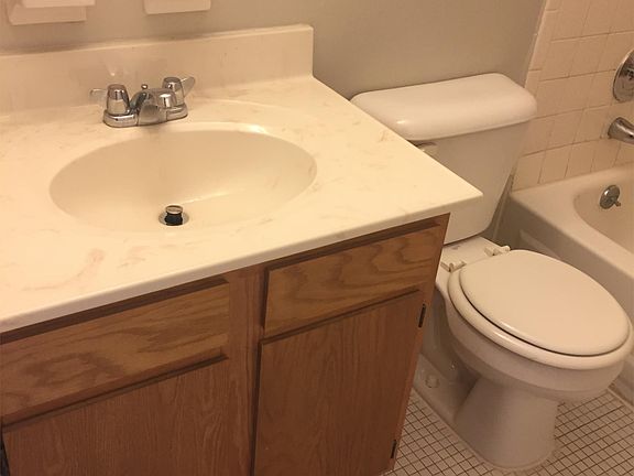 4th image of 16 Koehler Ave APT 10