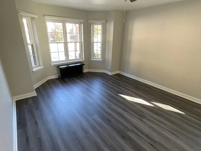 775 E. Broad St — Photo 103