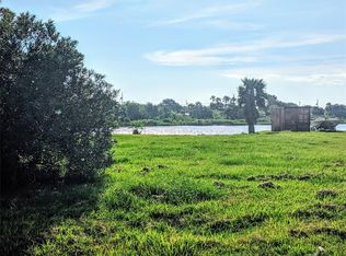1027 19th St, San Leon, TX 77539