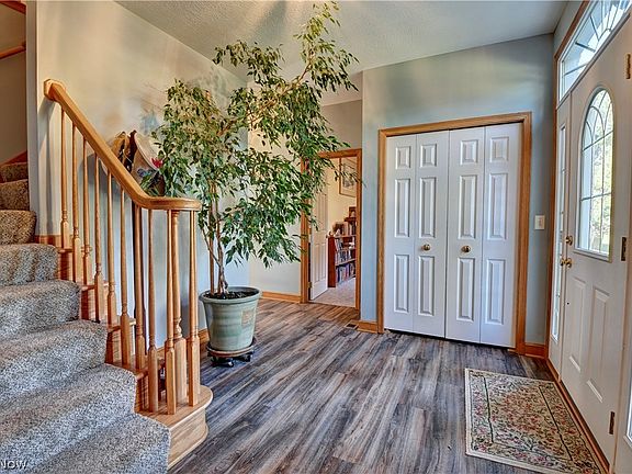 3rd image of 2390 Auberry Dr
