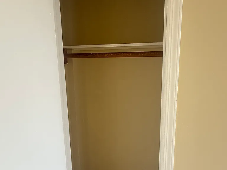 76 Caryl Ave #2E — Photo 10