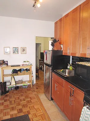 Rented by City Connections Realty | media 16