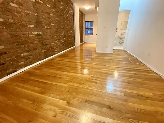 Rented by JM Preston Properties LLC | media 8