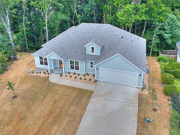 2nd image of 16 Millsap Cir