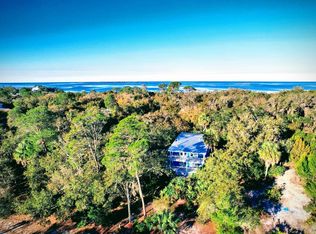 12530 Merle Ave, Cedar Key, FL 32625