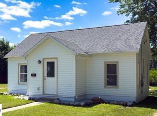 427 N Elm St, Ithaca, MI 48847