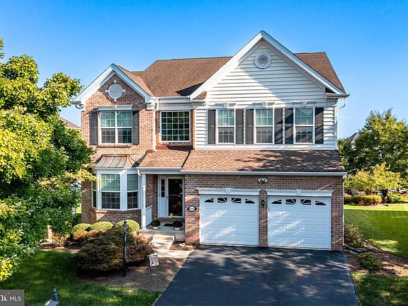 2nd image of 104 Mockingbird Cir