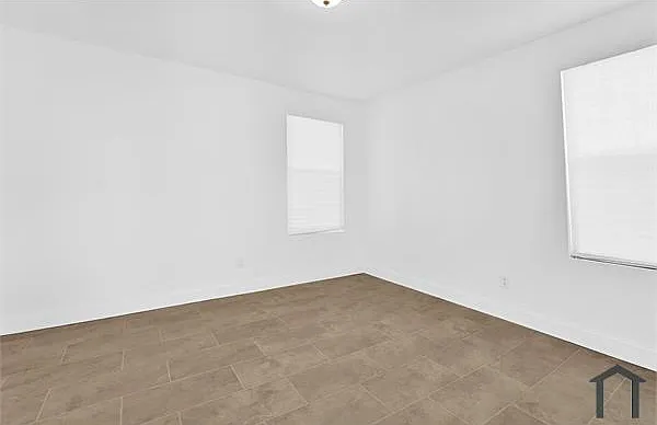 1356 Quinn Ave — Photo 11
