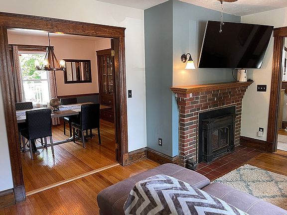 4th image of 151 Woodlawn St