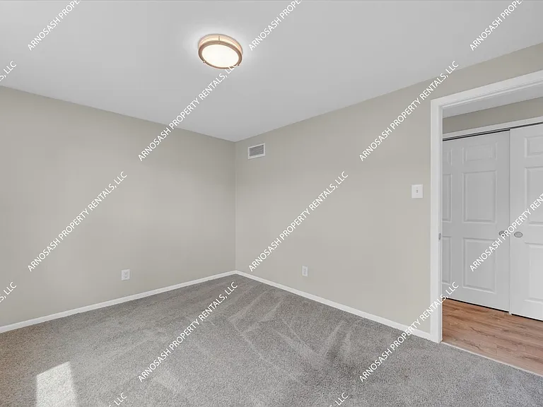 27345 Harvard Rd — Photo 35