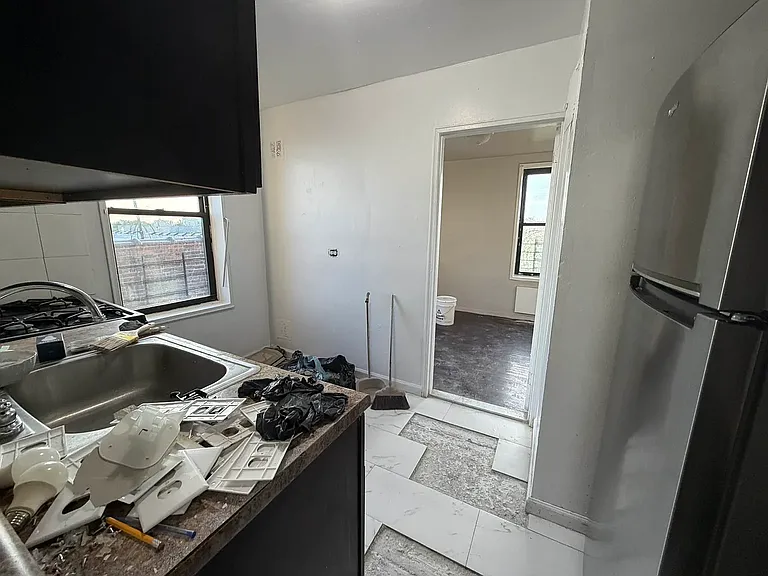 1115 Willmohr St #6 — Photo 10