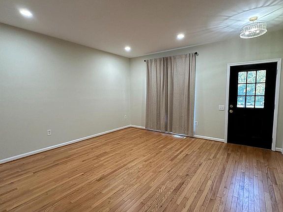 2nd image of 7189 Fairfield Ct