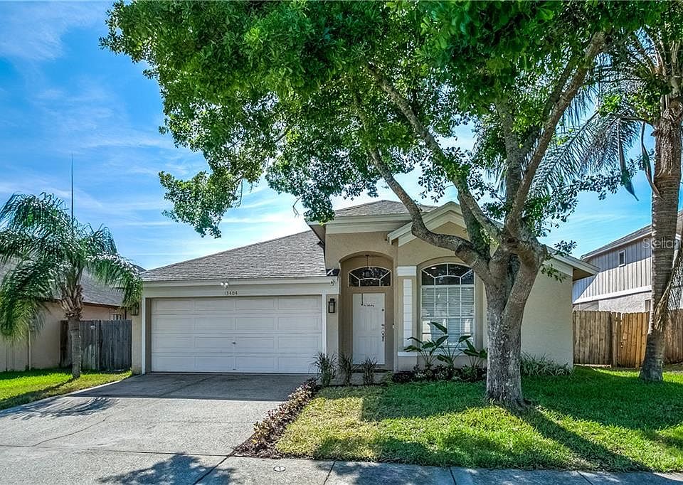 1st image of 13404 Roslyn Pl