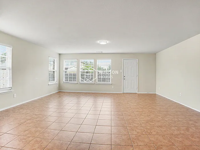 313 Quail Run Rd — Photo 7