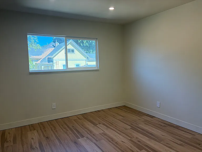 1504 Bay St #7 — Photo 4