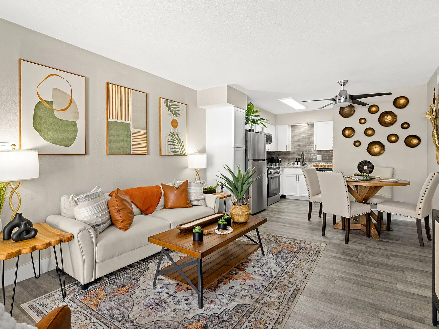 Solei on West Thomas Apartments — Photo 4