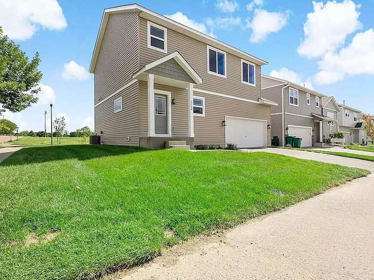 2768 Clover Ridge Dr — Photo 25