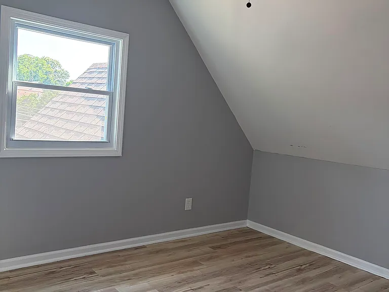 5447 Highland Ave — Photo 15