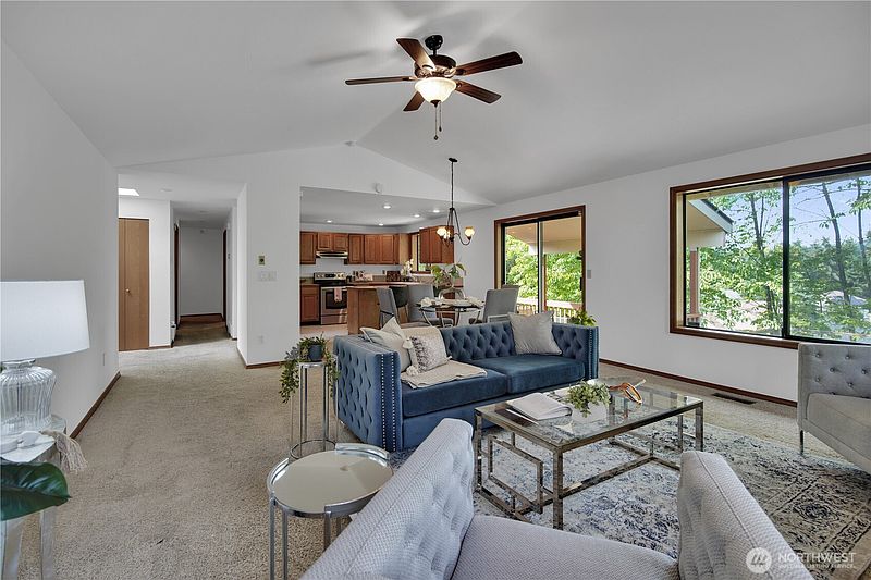 5th image of 14006 SE 158th Street