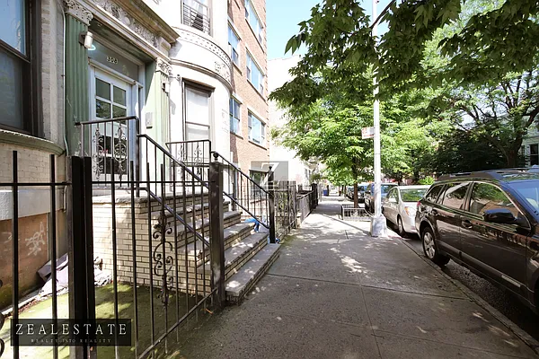 Rented by ZealEstate Group Inc | media 45