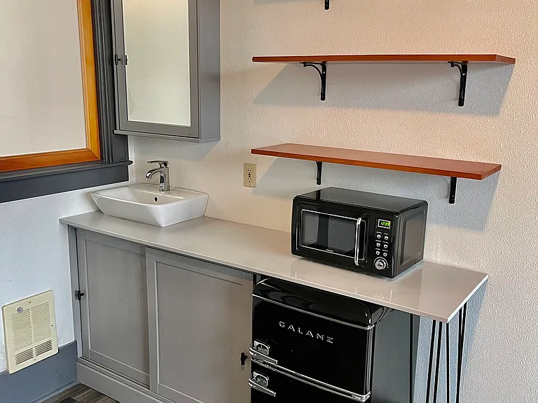 8212 N Denver Ave #10 — Photo 4
