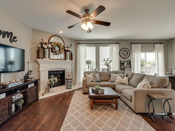 5th image of 12120 Thicket Bend Dr