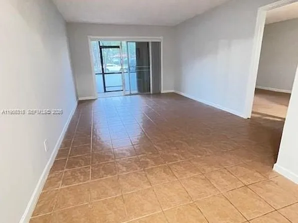 490 NW 20th St #1030, Boca Raton, FL 33431