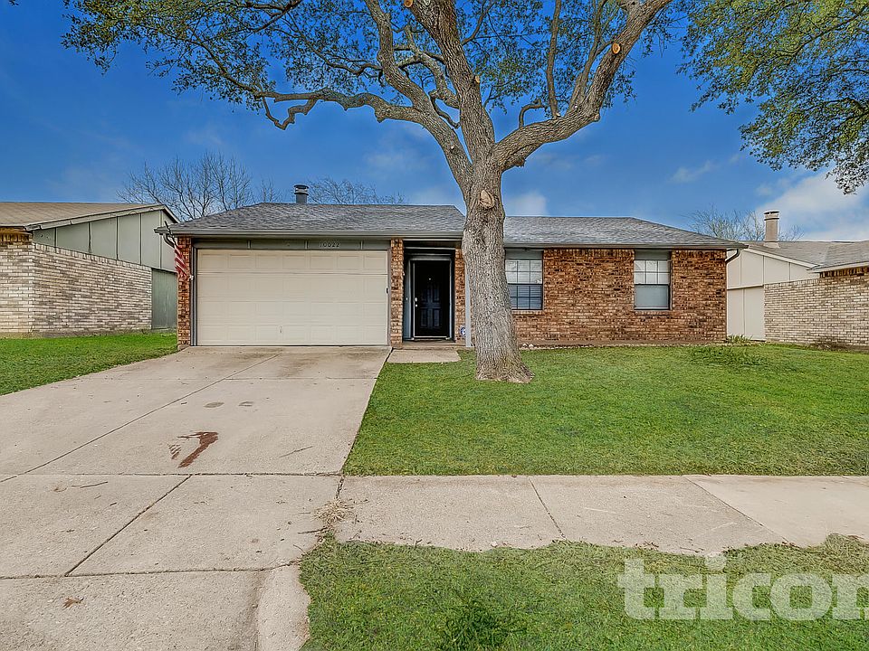 1st image of 10022 Deer Hollow Dr