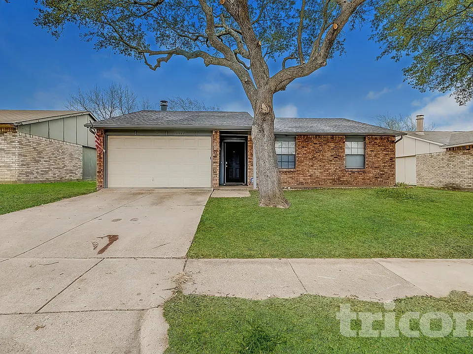 10022 Deer Hollow Dr