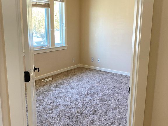 5th image of 4436 S Seabiscuit Ave