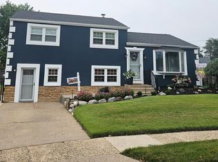 18 Trinity Ln, Blackwood, NJ 08012