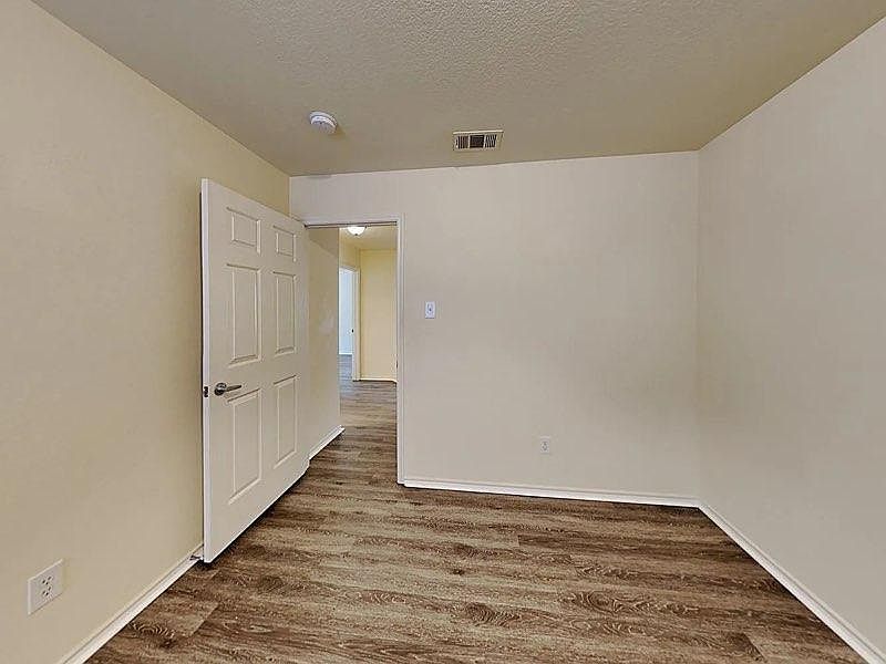 1st image of 6720 Friendsway Dr