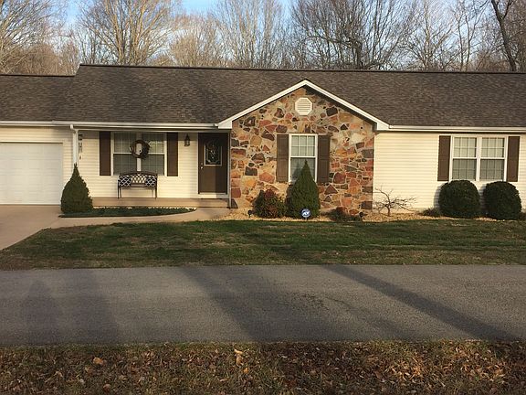 5th image of 370 Penny Ln