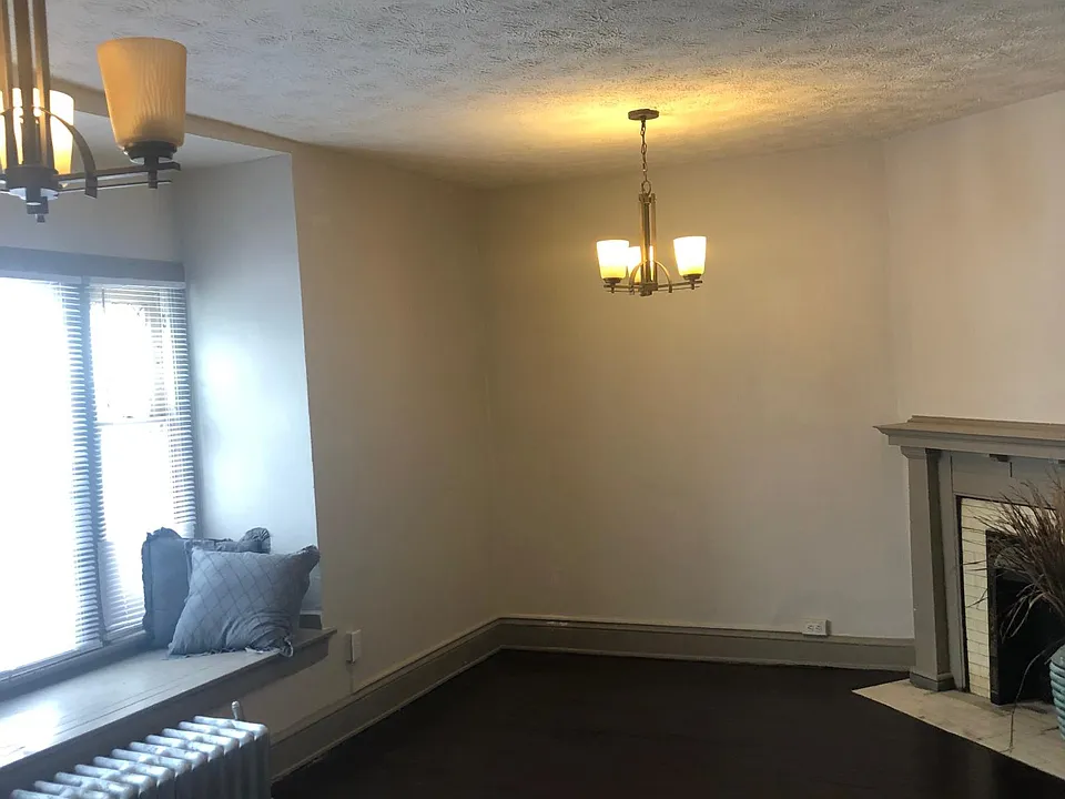 10000 Lamont Ave #3