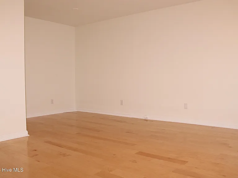 1624 E Indiana Ave #13 — Photo 21