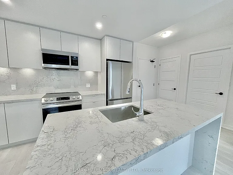 415 Sea Ray Ave #210 — Photo 1
