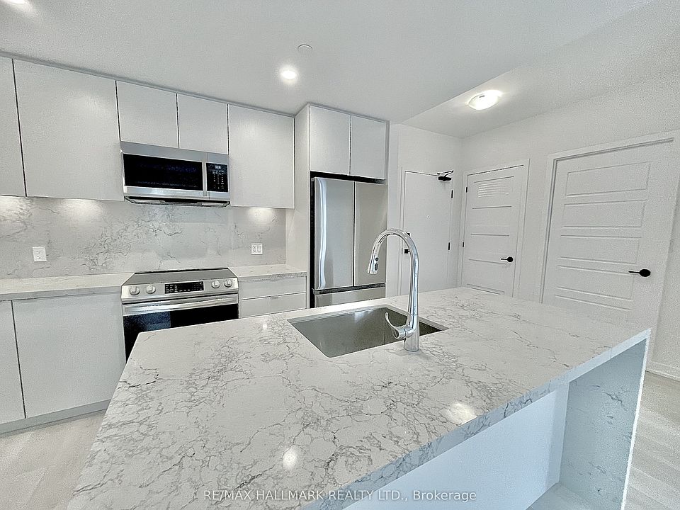 1st image of 415 Sea Ray Ave #210