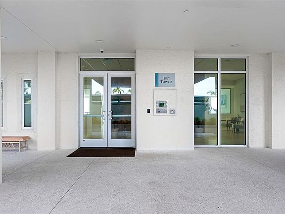2nd image of 1750 Benjamin Franklin Dr APT 8D