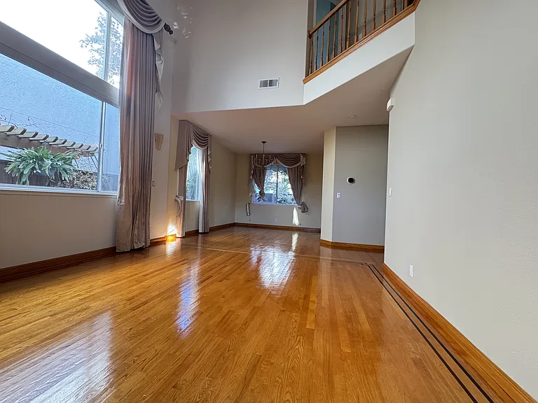 15680 Atlantus Ave — Photo 5