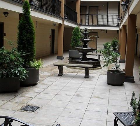 2nd image of 840 NE 125th St APT 213
